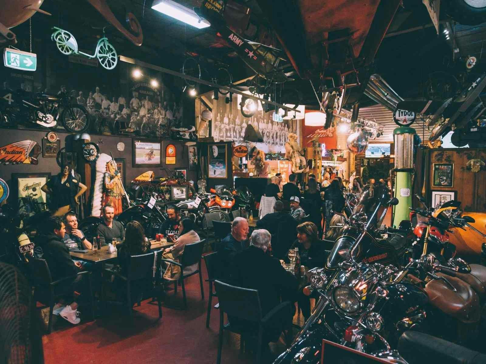 Naked Racer Restaurnat