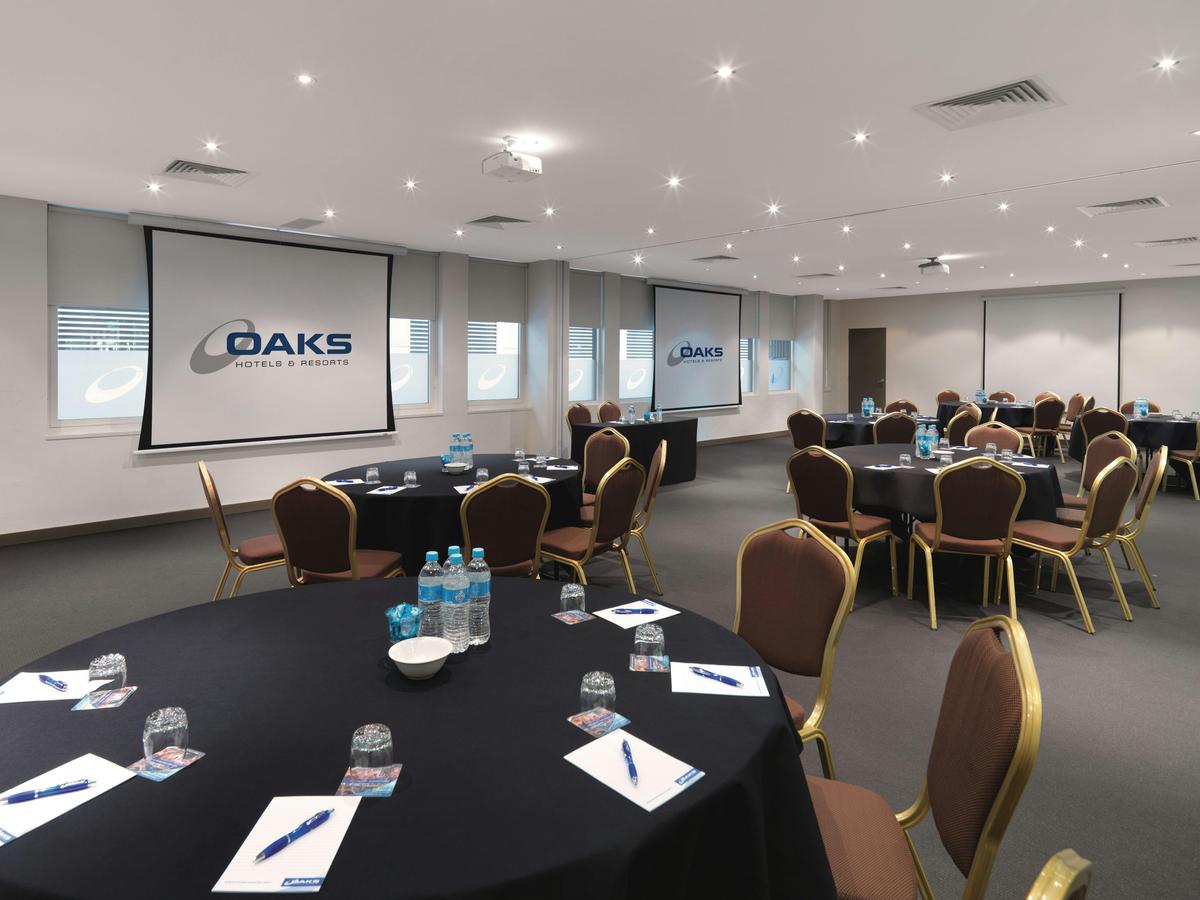 Oaks Melbourne on Collins Suites