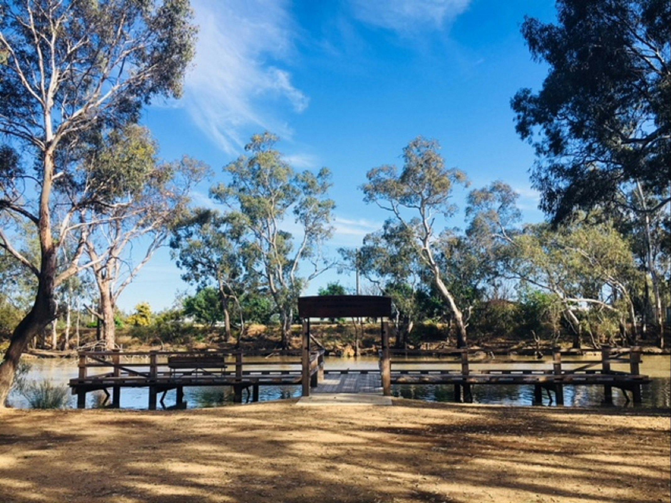 Uncle Bobs Club -  All Abilities Fishing Platform built by Nathlaia Angling Club