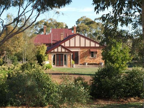 Pierrepoint Wines Accommodation