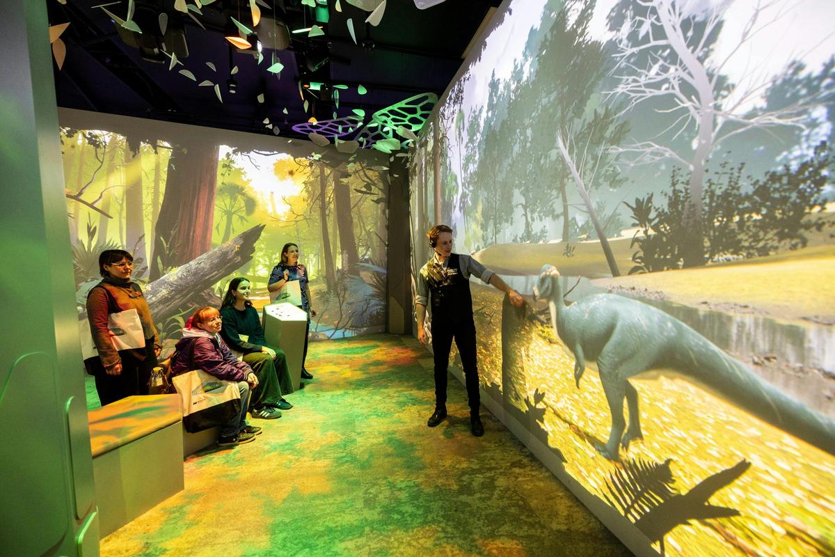 Home of Dinosaurs Tour Melbourne Museum