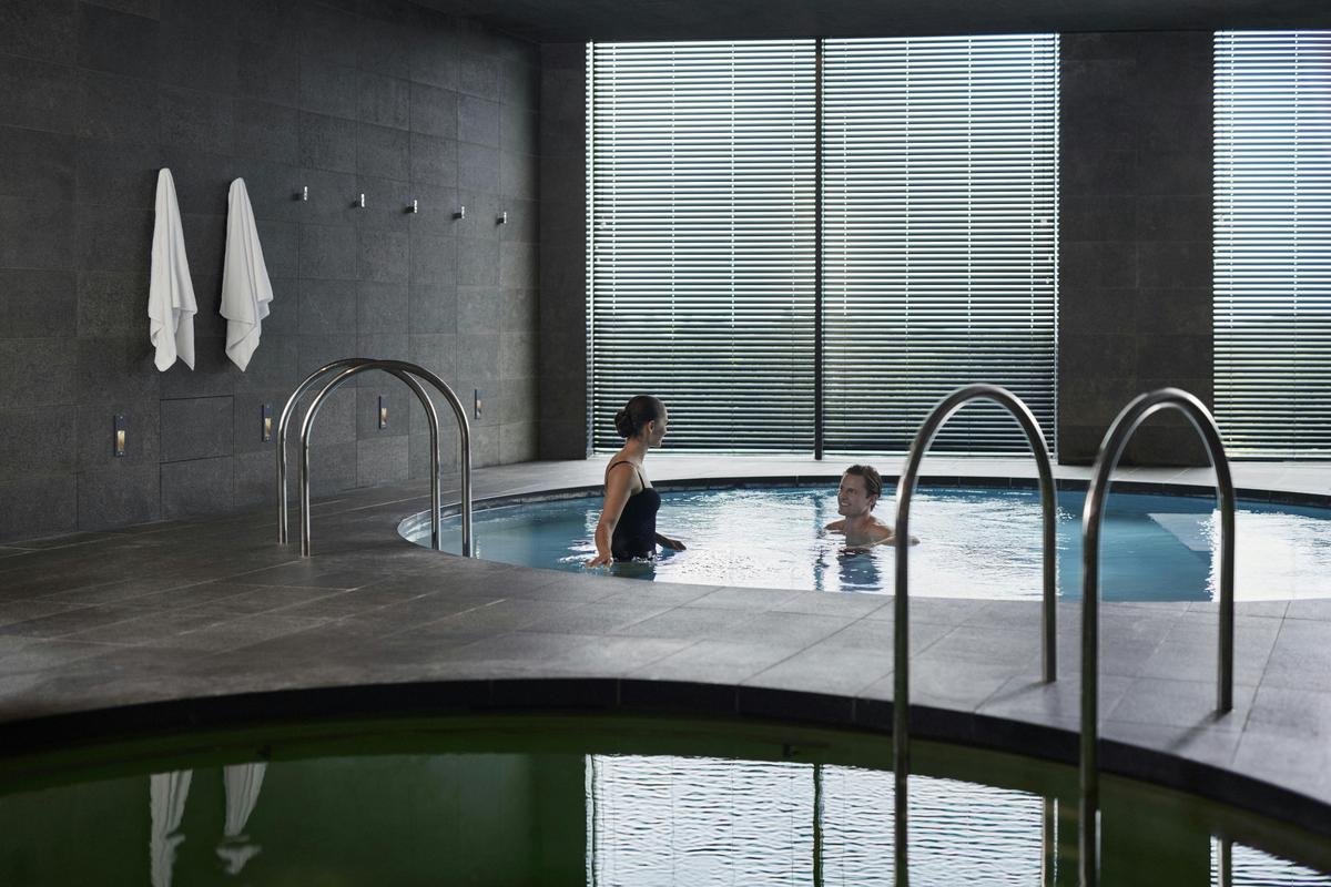 One Spa pool