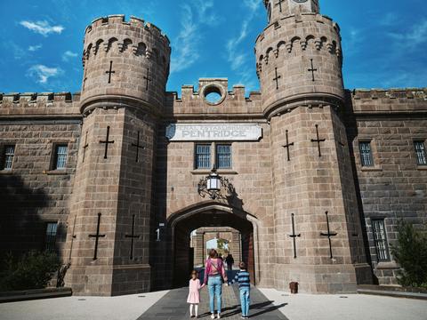 Prison Break Explorers: Family Tour