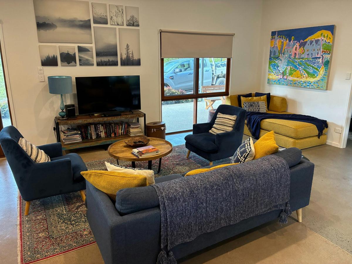 Omaroo Living Room