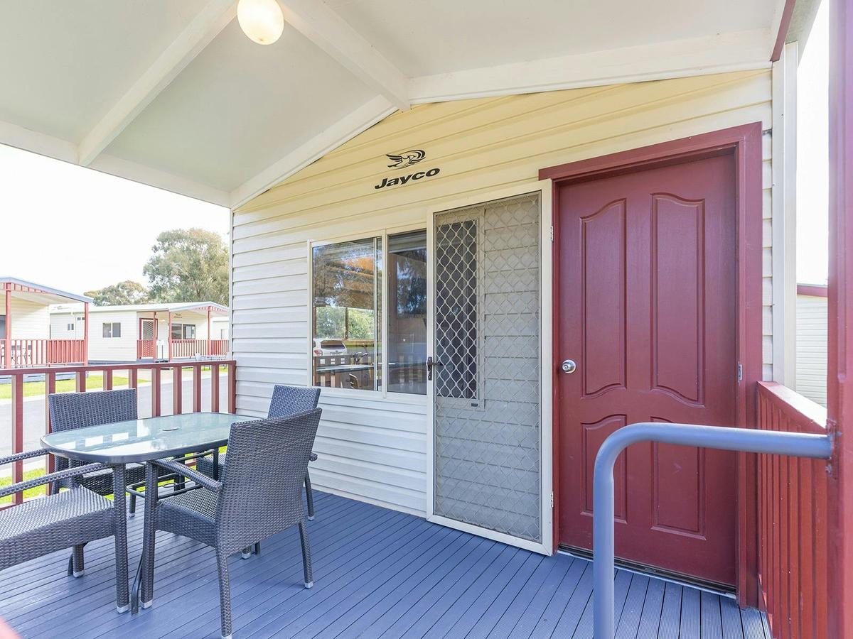 Acorn Cabin