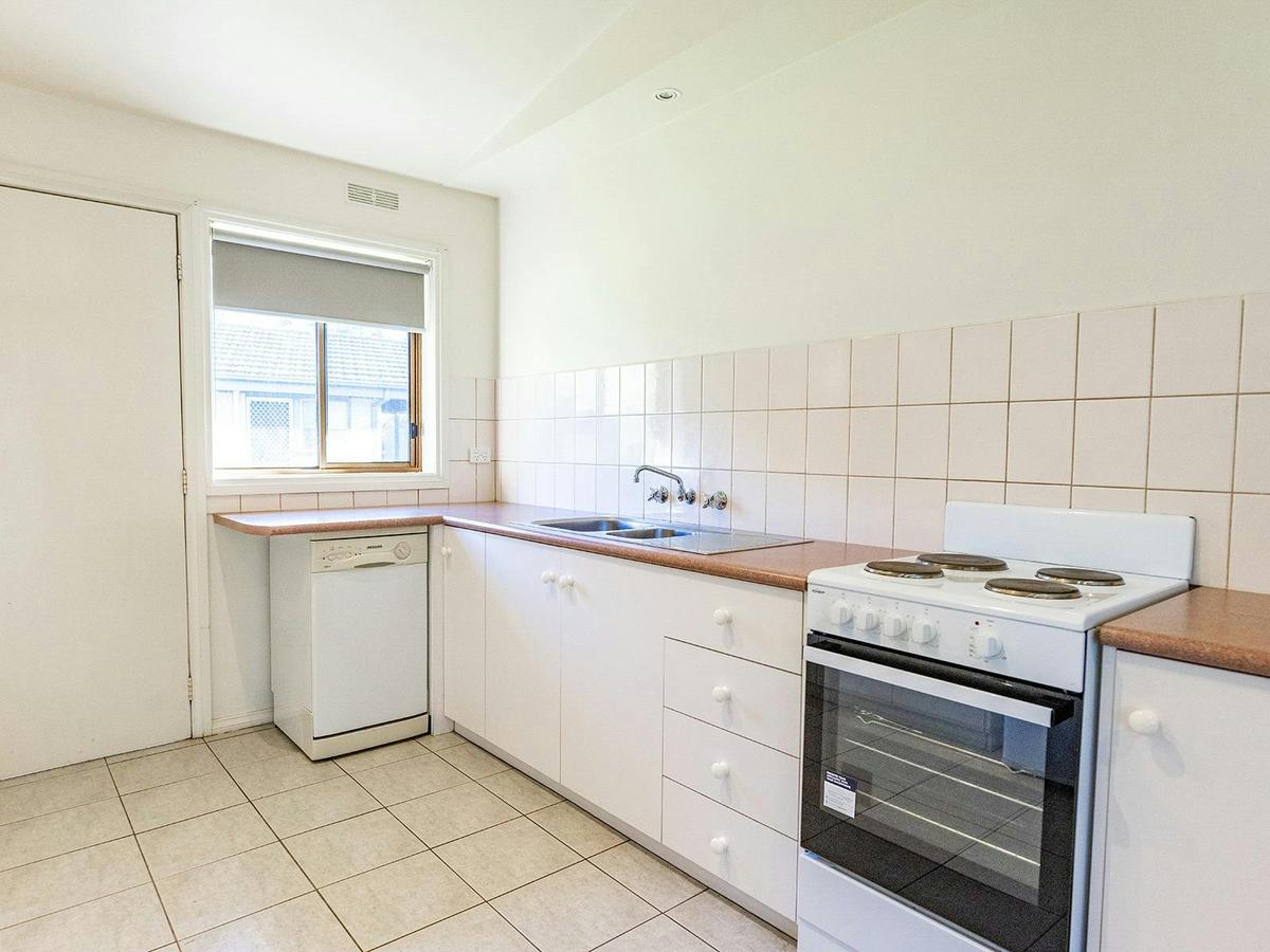 Spa Studio |  Kitchen