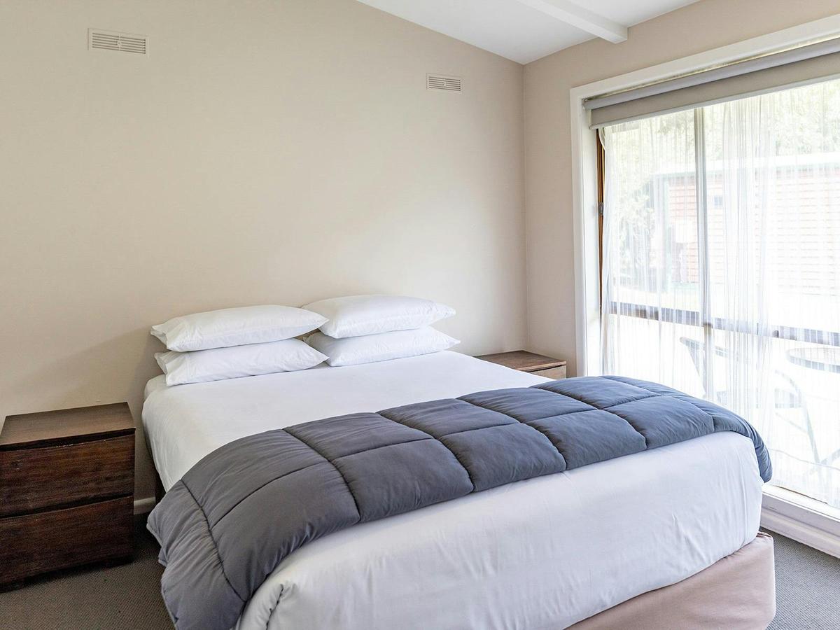 Two Bedroom Cabin Sleeps 6 | Bedroom