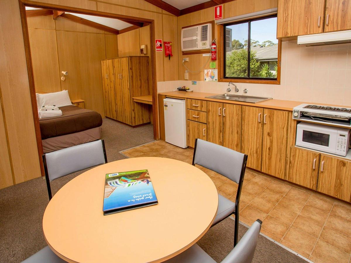 NRMA_HG-1901-Standard-Studio