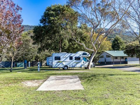 Powered Site Slab | Exterior
