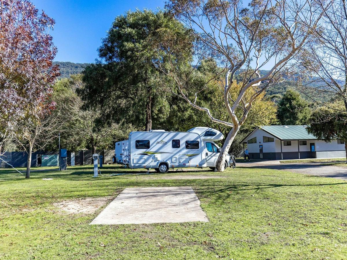 Powered Site Slab | Exterior