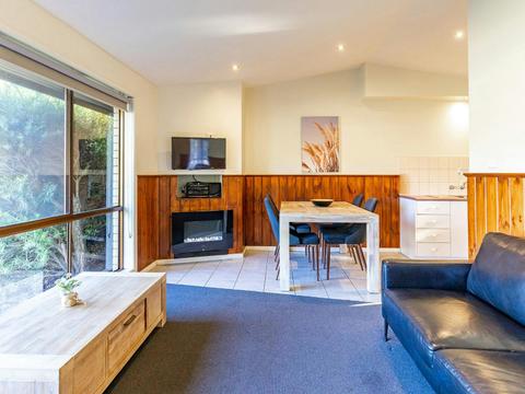 Spa Cabin | Open Plan Living