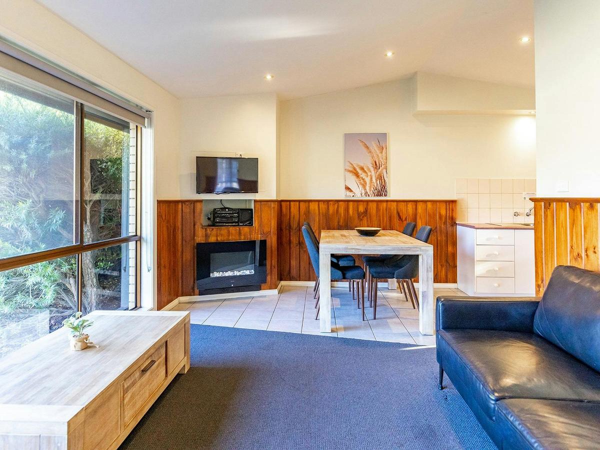 Spa Cabin | Open Plan Living