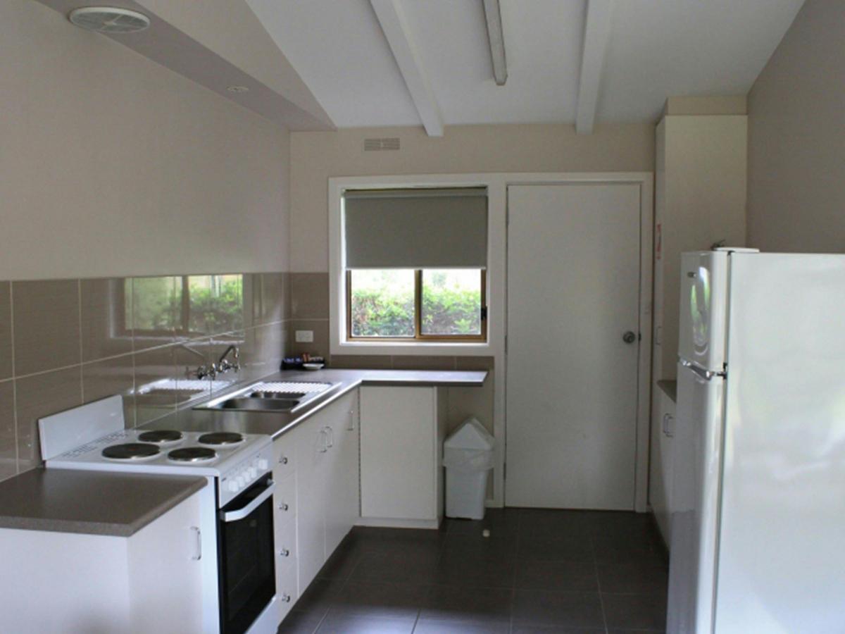 NRMA_HG-1901-Two-Bedroom-Cabin-Sleeps5