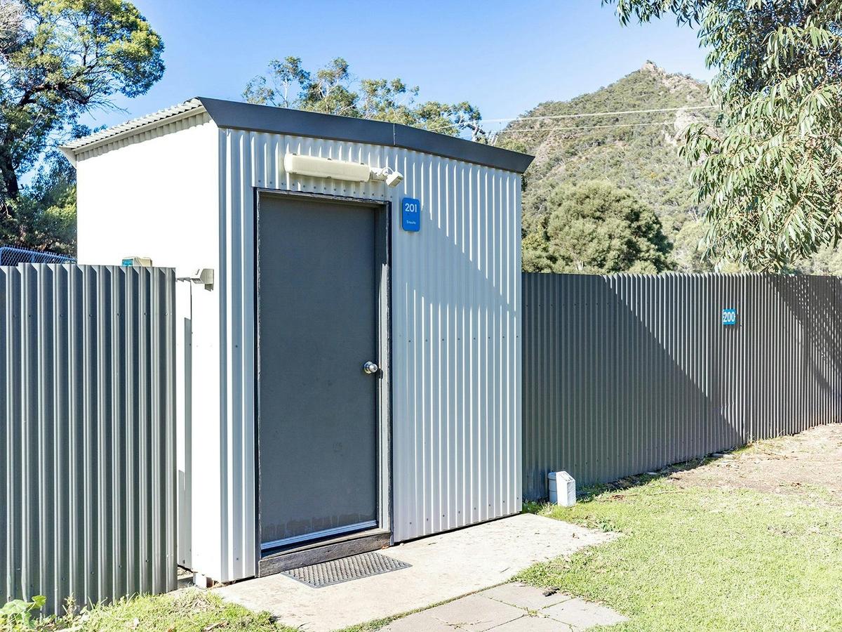 Ensuite Site Grass | Exterior