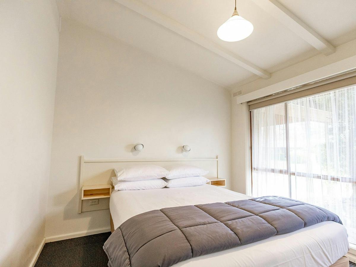 One Bedroom Cabin | Bedroom