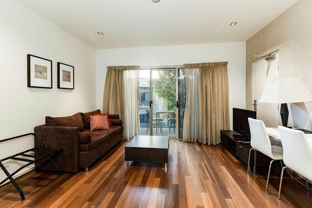 Superior Queen Suite