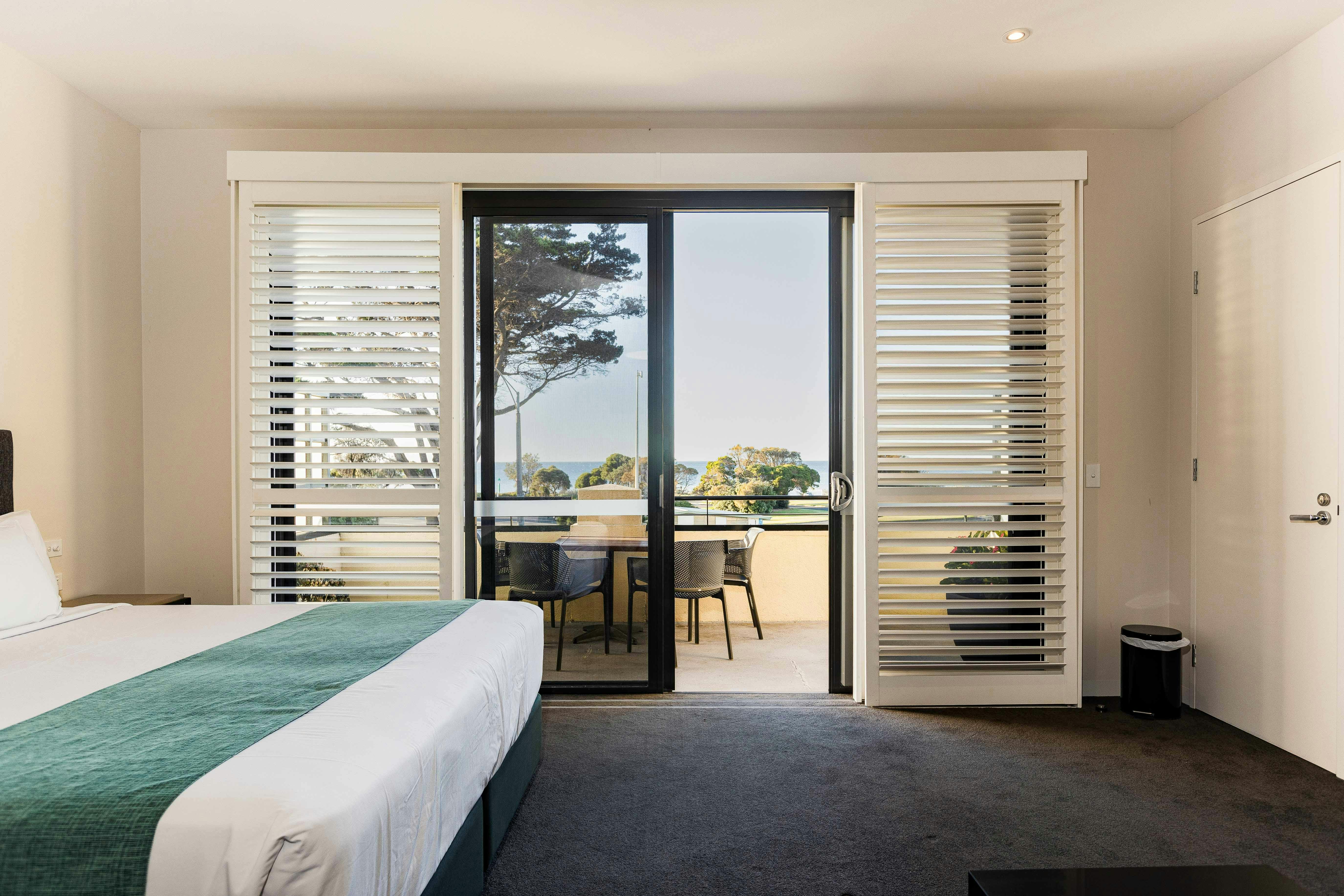 Beachfront King Suite