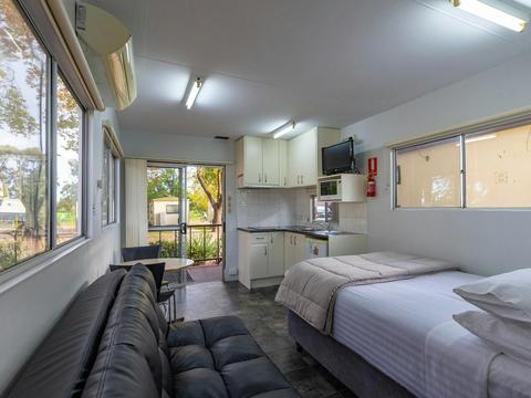 Cabin (no ensuite) - Double bed