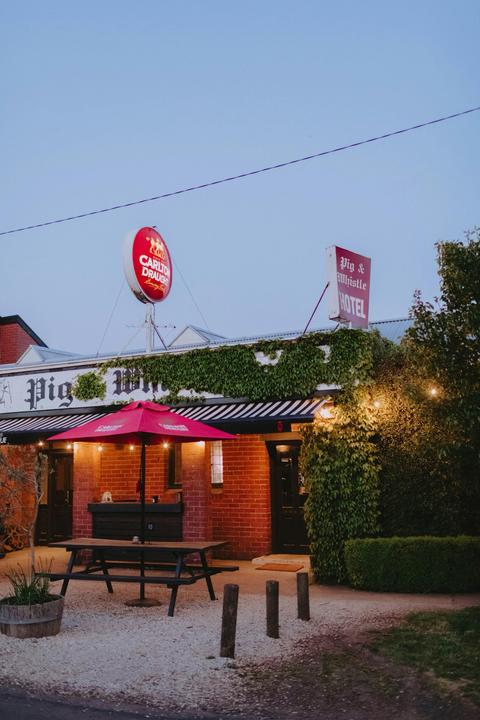Pig & Whistle Hotel Trentham East