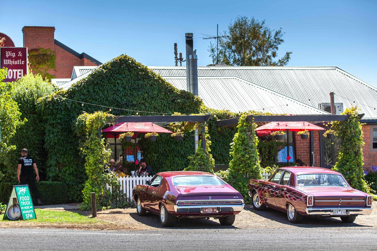 Pig & Whistle Hotel Trentham East