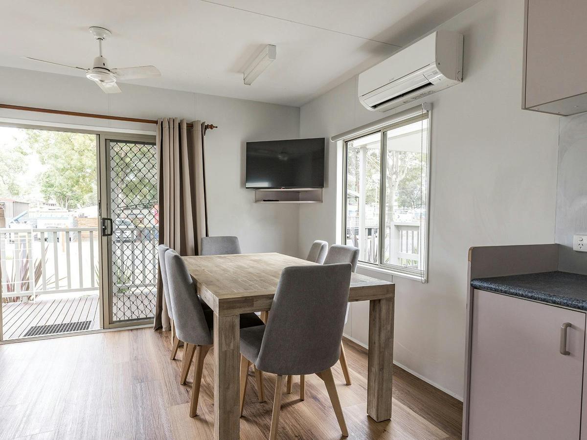 Sheerwater Cabin Kitchen and Dining