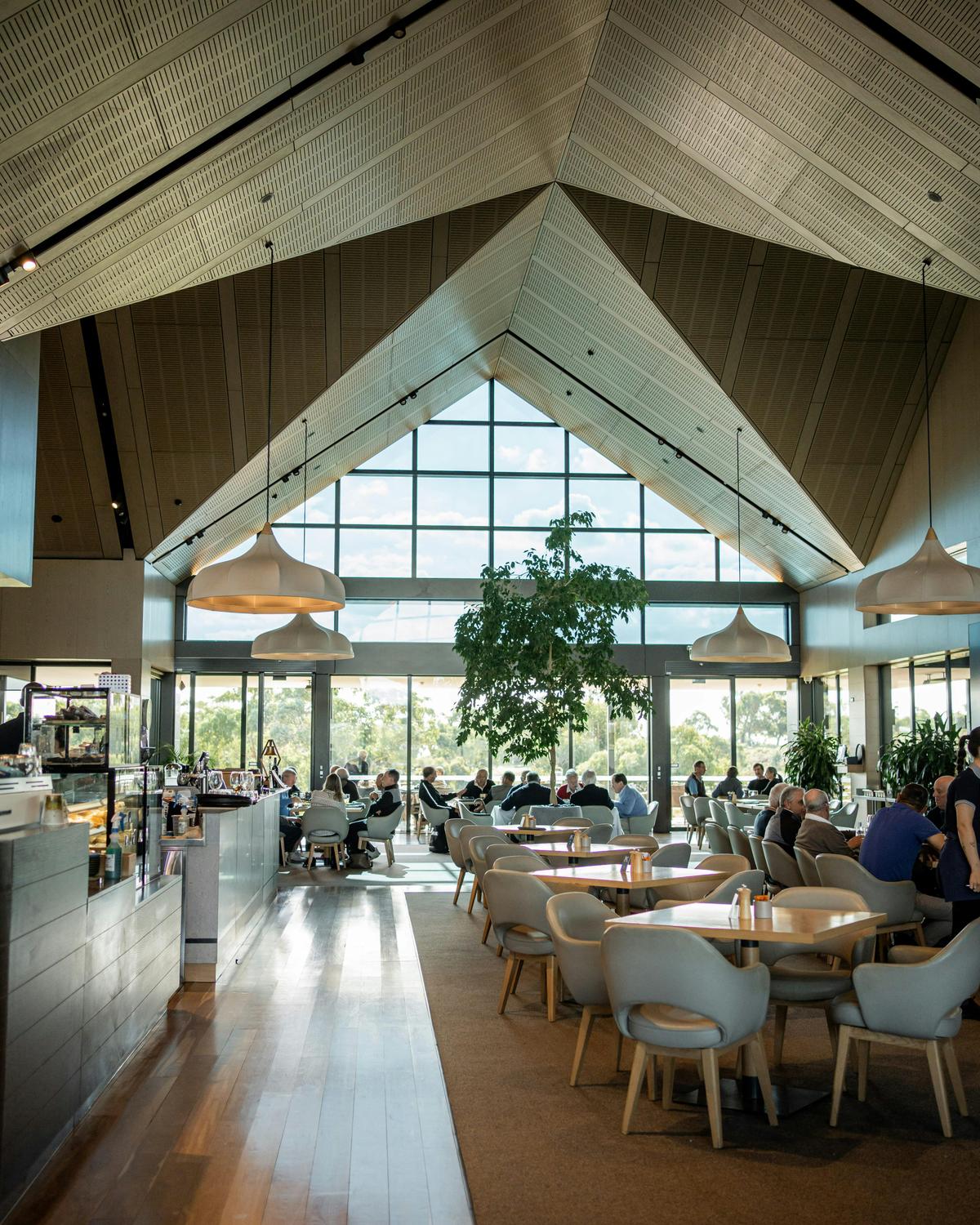 Peninsula Kingswood Country Golf Club