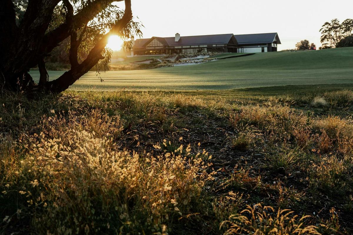 Peninsula Kingswood Country Golf Club