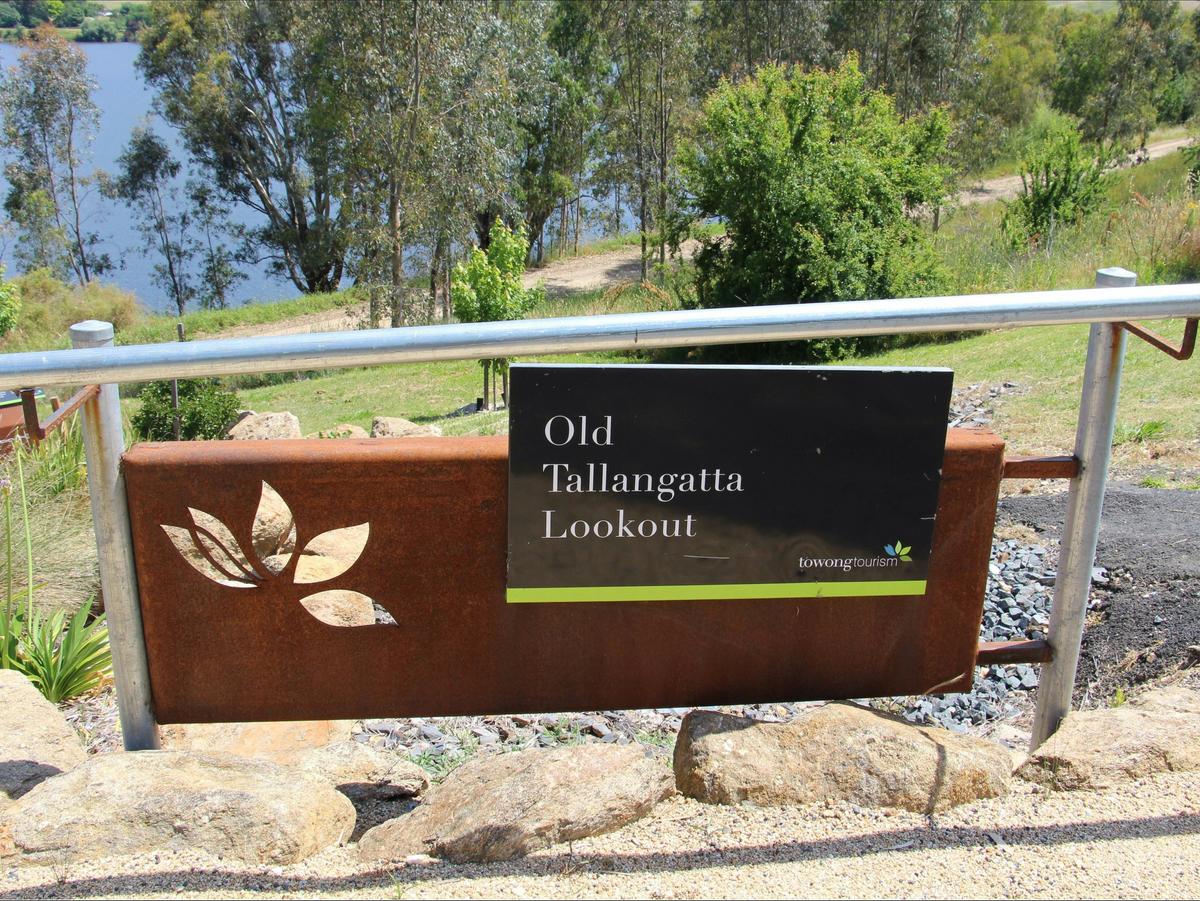 Old Tallangatta Lookout