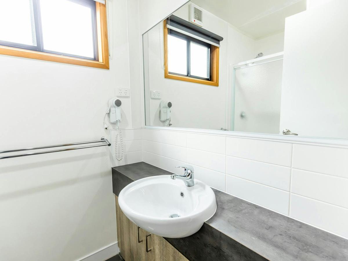 Three Bedroom Deluxe Villa | Bathroom 2