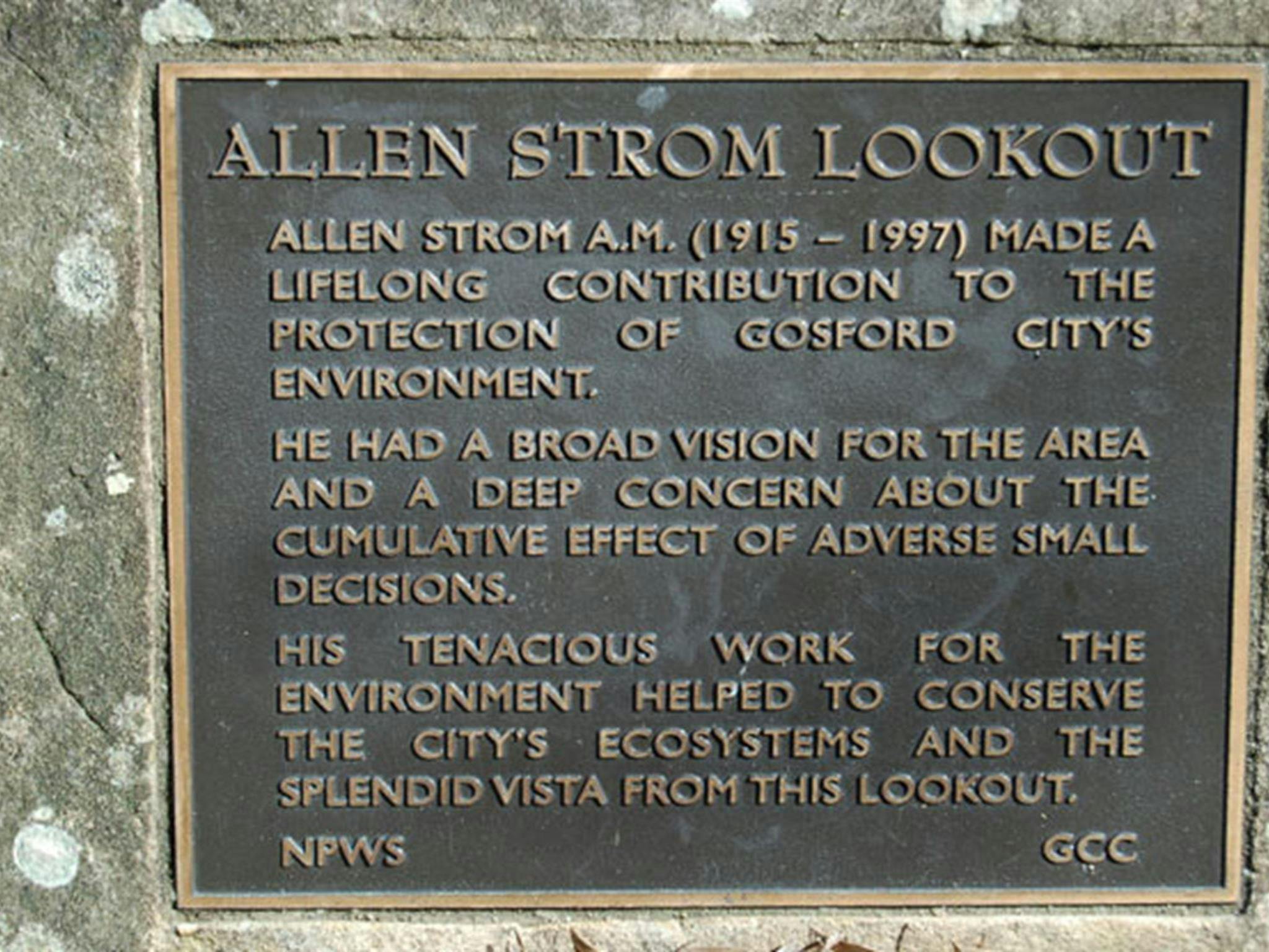Allen Strom Lookout, Bouddi National Park. Photo: Susan Davis &copy; OEH