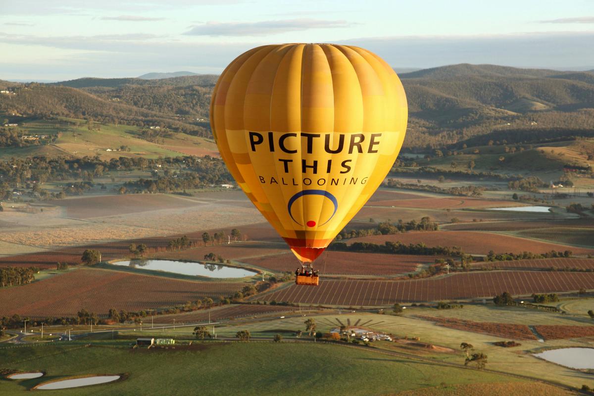 Yarra Valley hot air ballooning