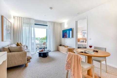 Vue Apartments Geelong - One Bedroom Park View