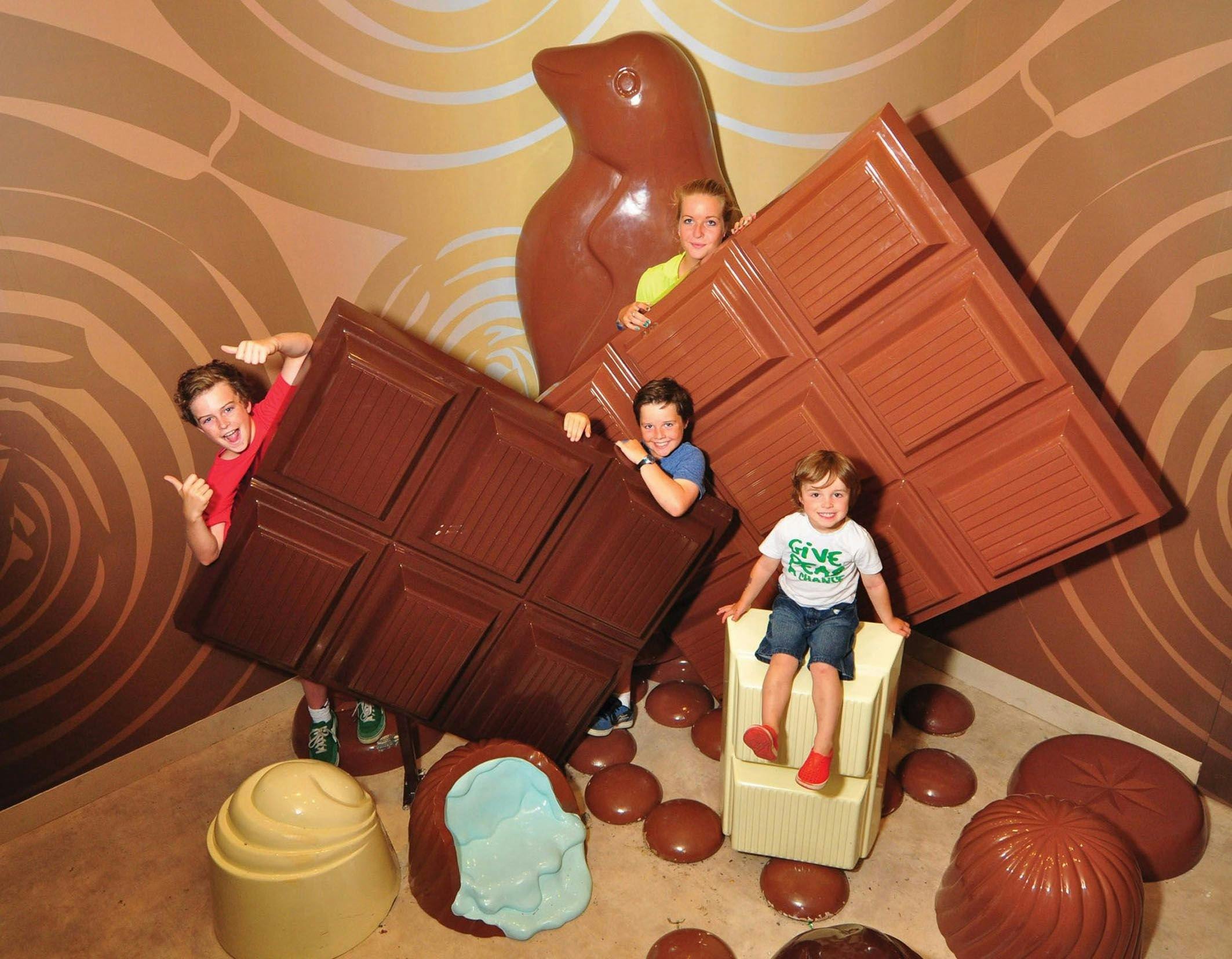 Pannys Giant Chocolate Photo Room