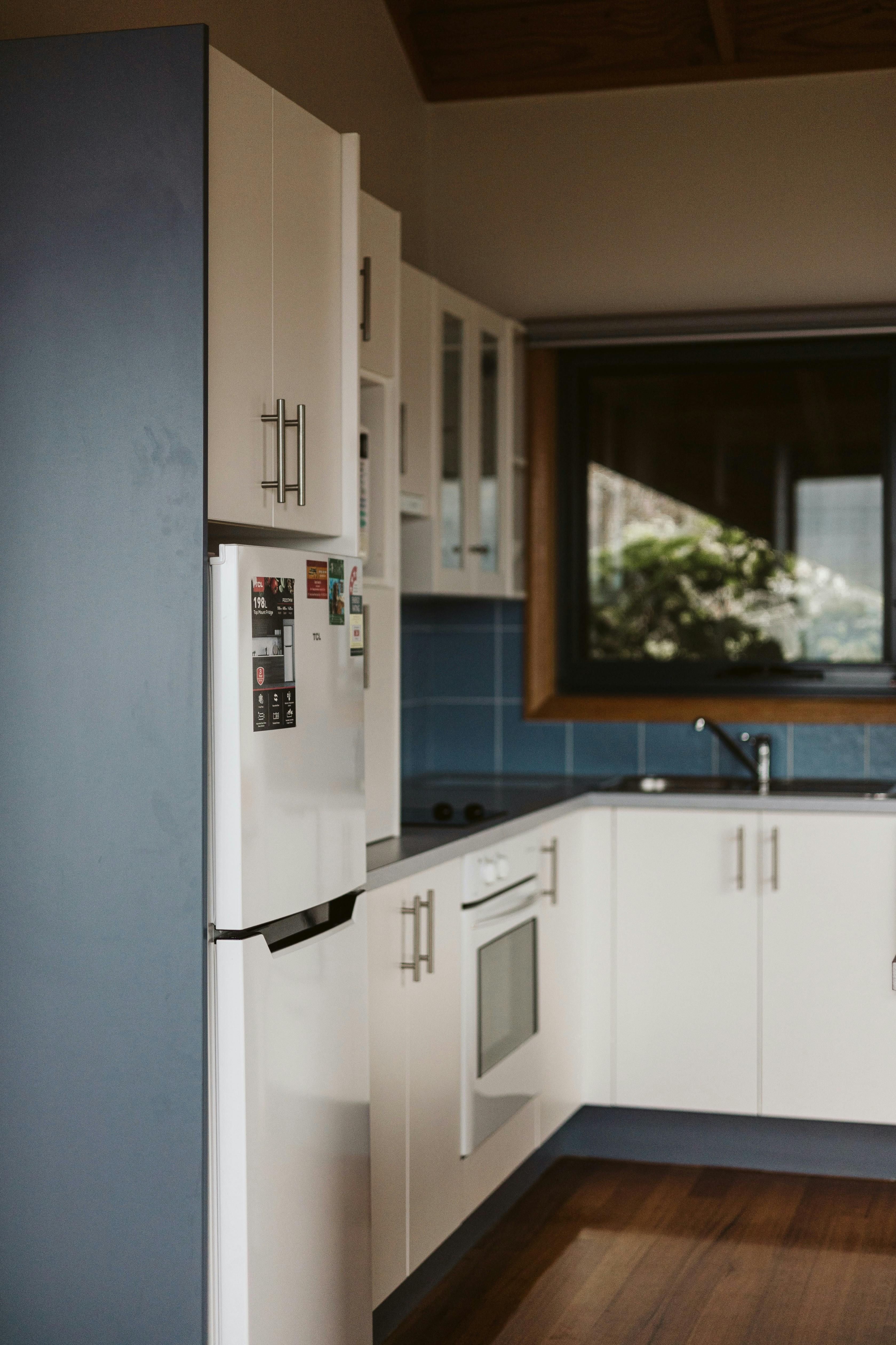 Fully set up kitchen inc dishwasher, stove, oven, microwave, kettle, toaster & Nespresso coffee