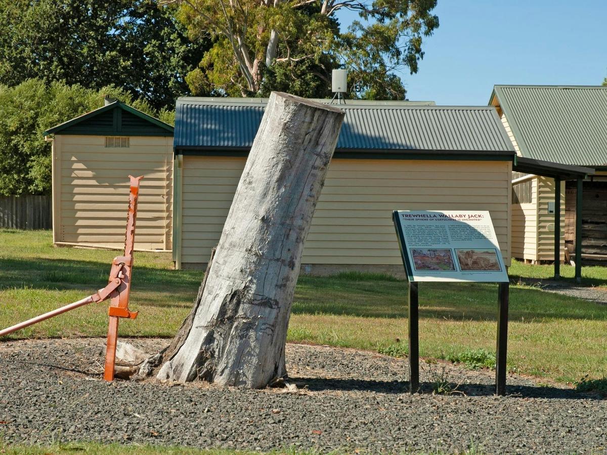 Old Police Complex and Trentham District Story