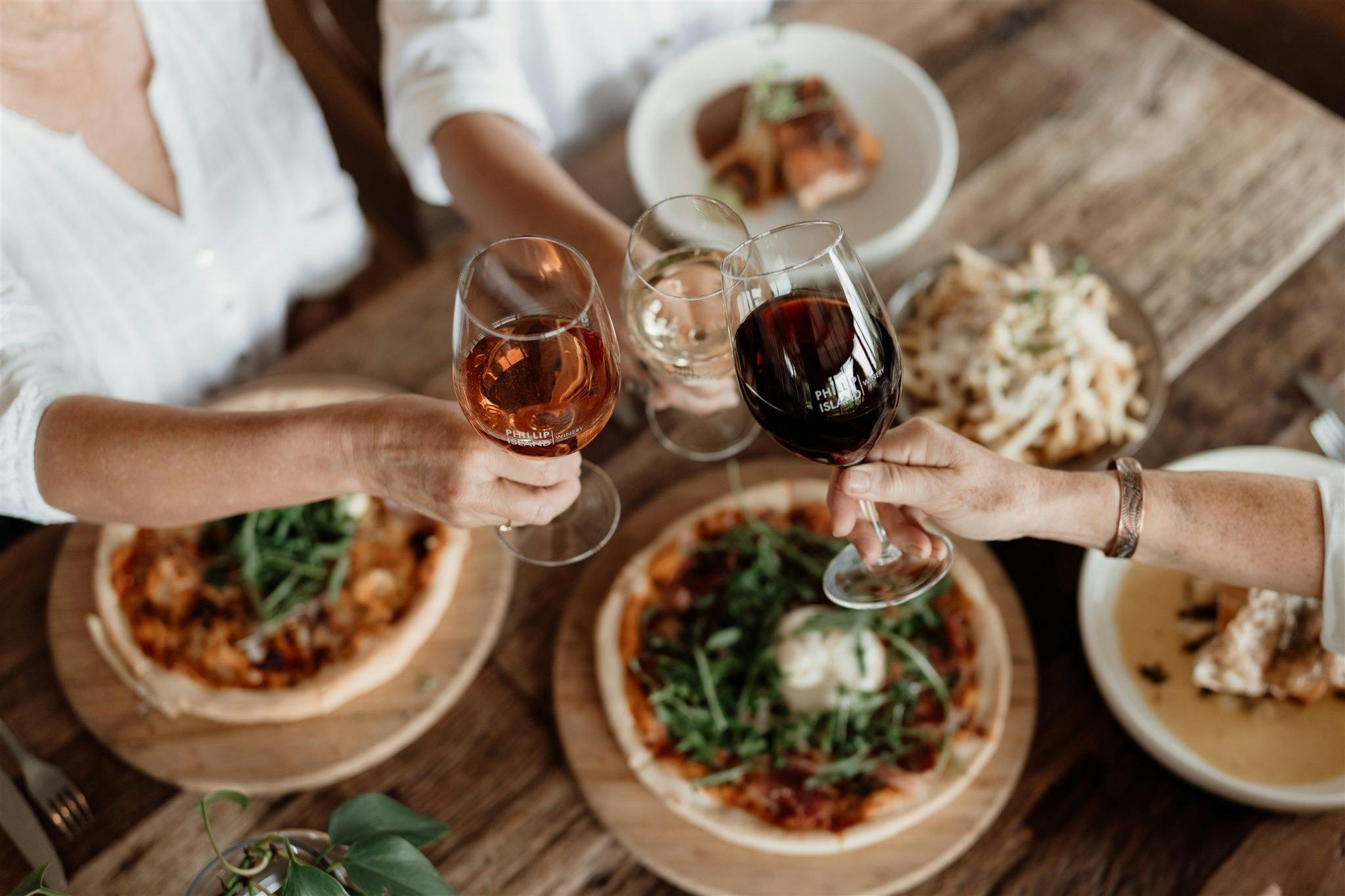 Enjoy exceptional wines and the best Pizzas in our casual dining area