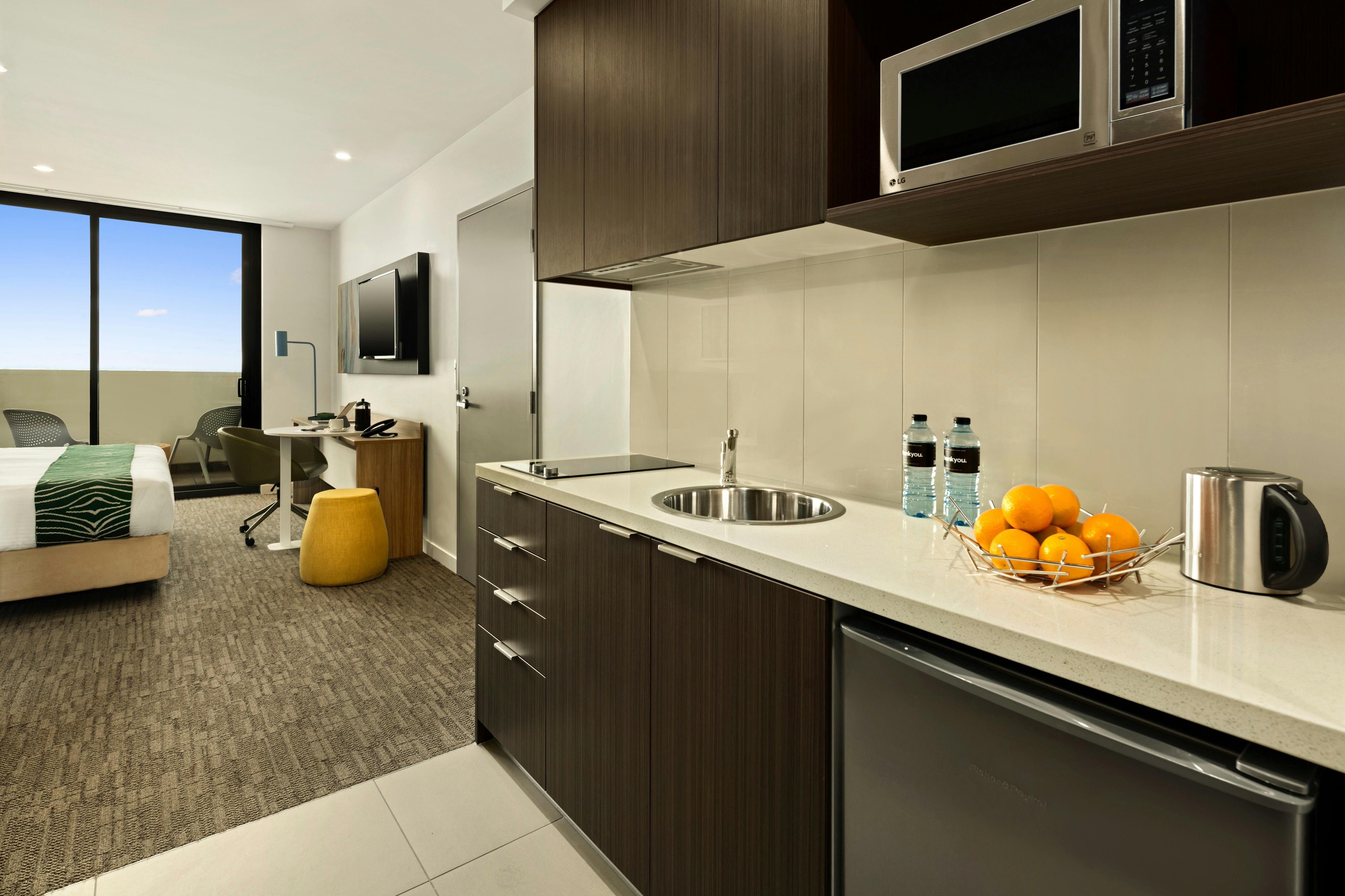 Executive Studio Kitchenette