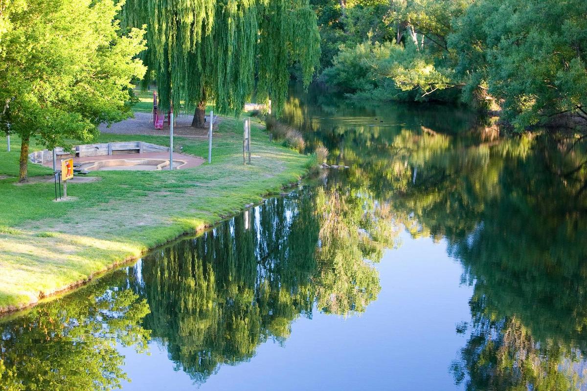 Porepunkah River