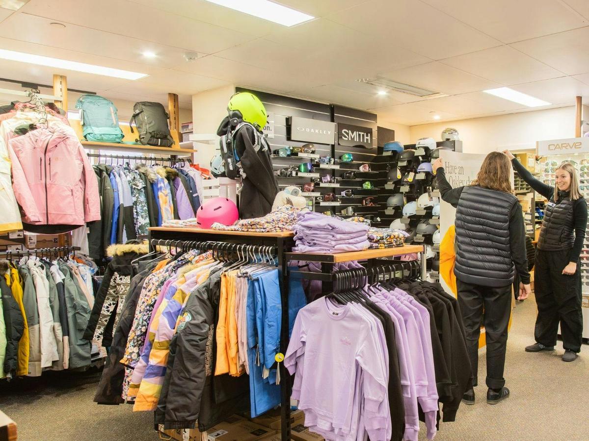 Pinnacle Store