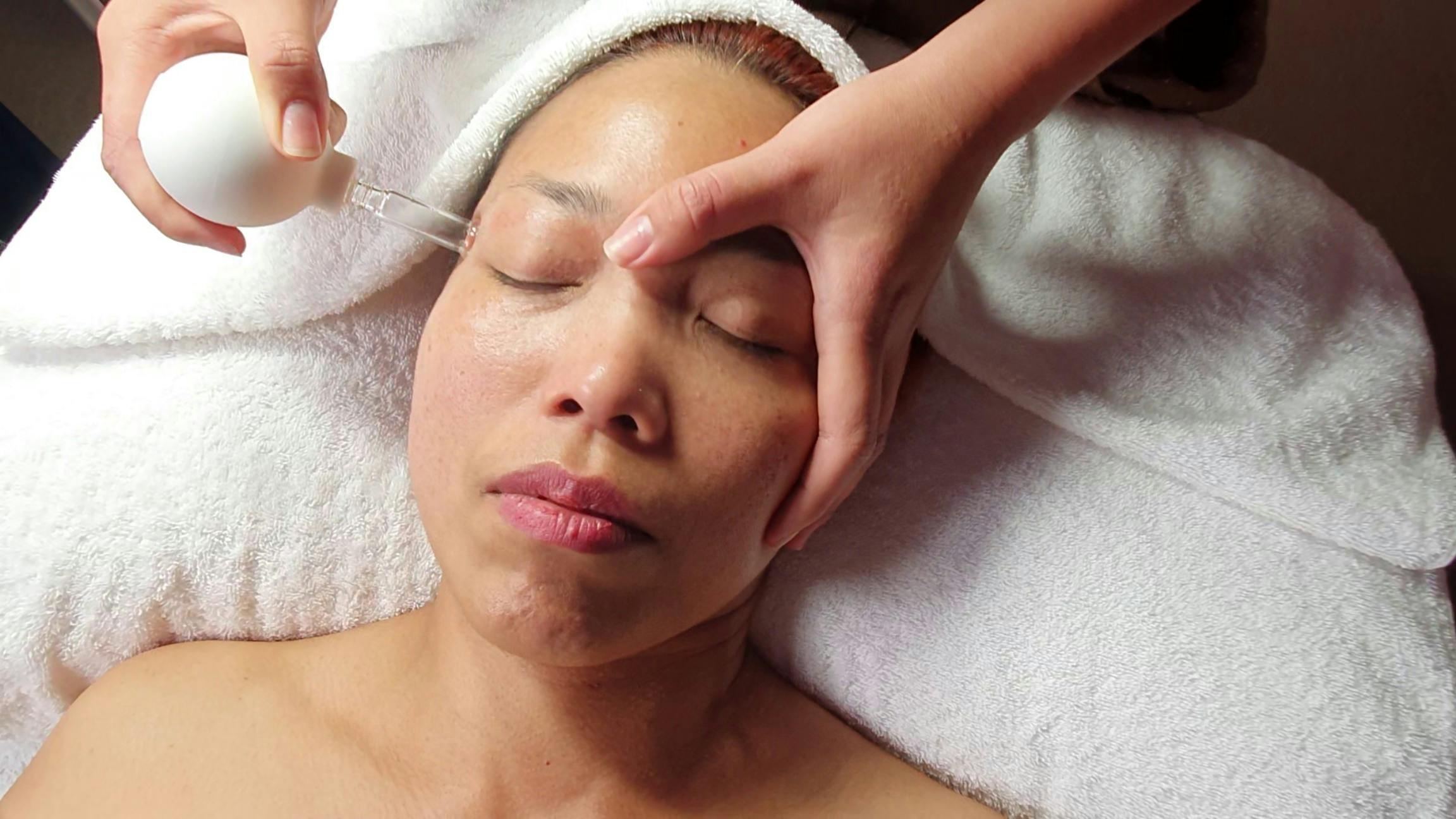 Transformative Facial cupping at prani glow day spa