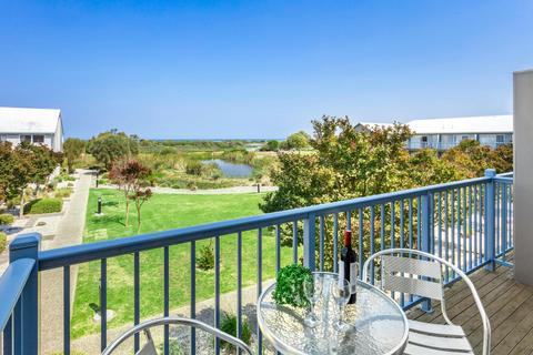 Quest Williamstown North