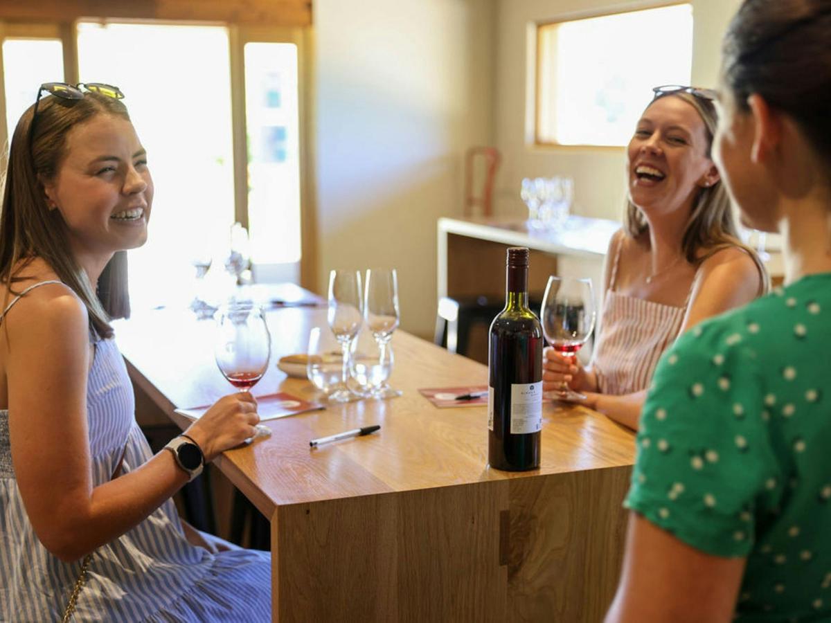 Unhurried wine tastings in Ringer Reef cellar door