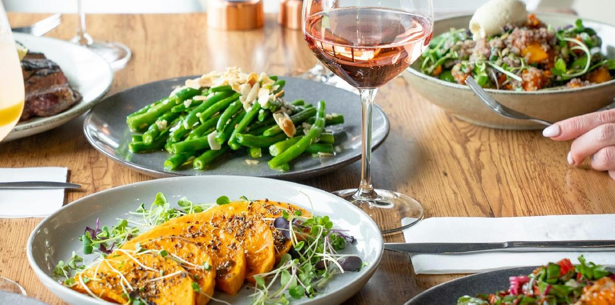 Share a relaxed meal with seasonal dishes and perfectly paired Cofield Wines at Quartz Cuisine.