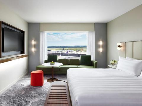 PARKROYAL Melbourne Airport