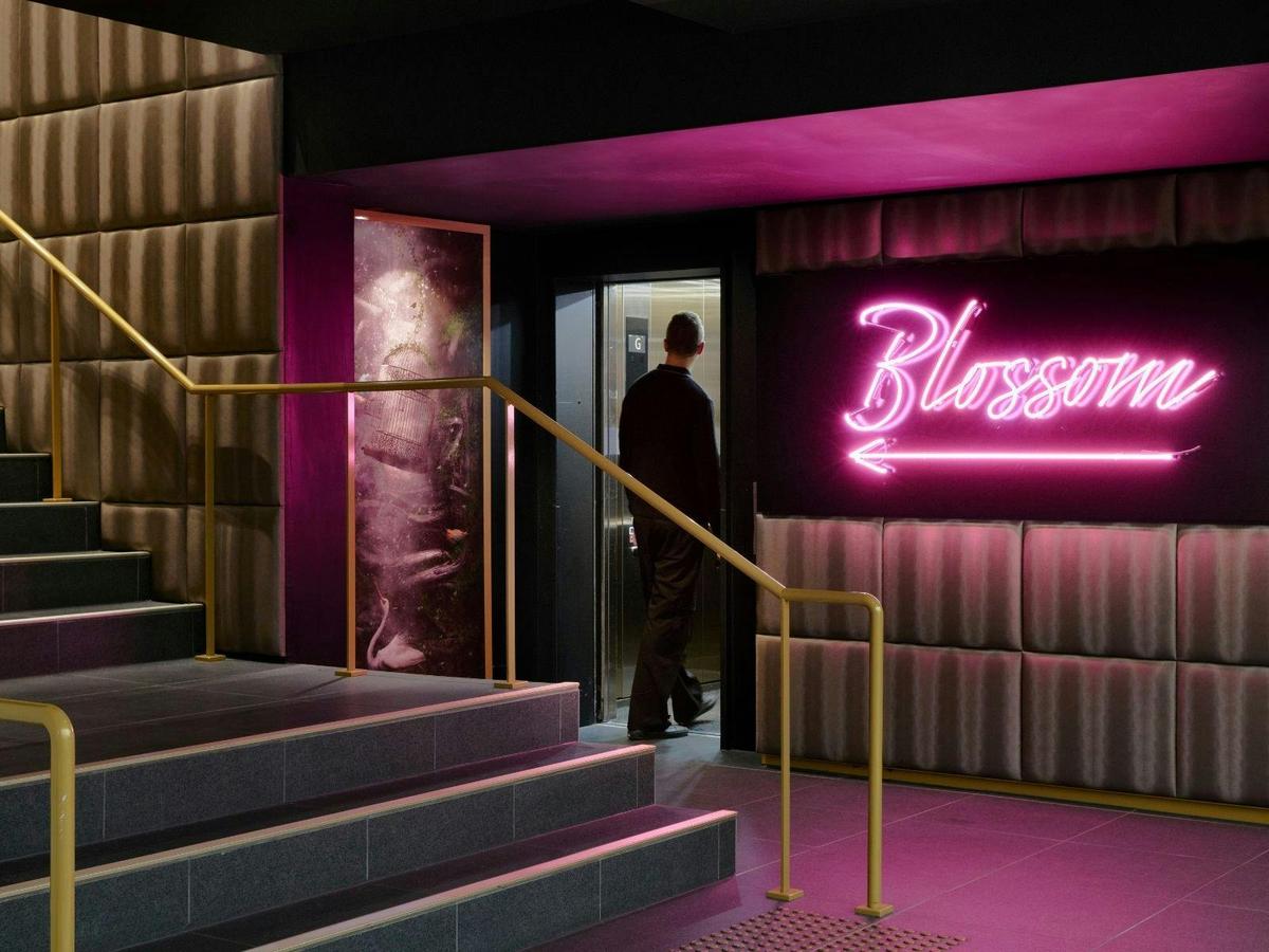 Blossom Rooftop Bar elevator