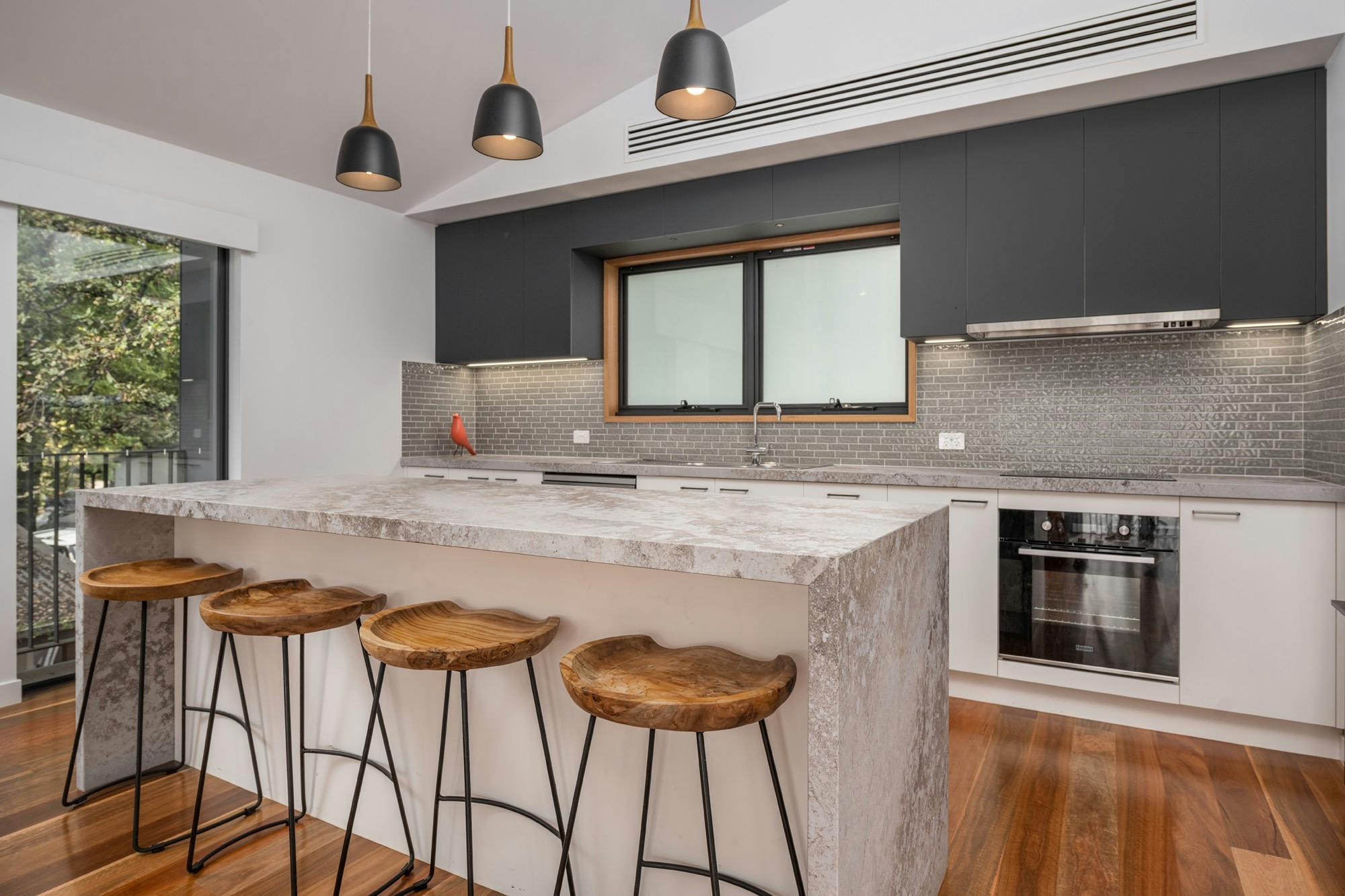 Kitchen & Dining Area