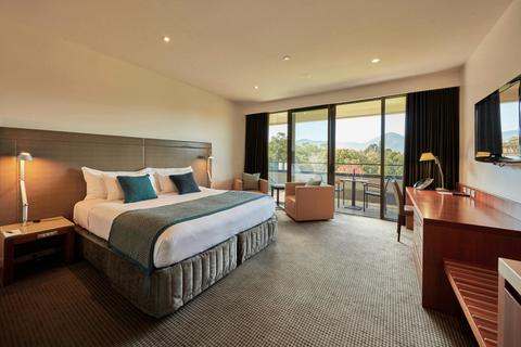 Premium Mountain View Room
