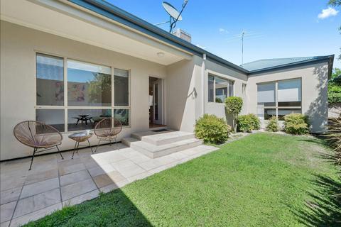 Quality Hotel Wangaratta Gateway, Three Bedroom Townhouse Courtyard
