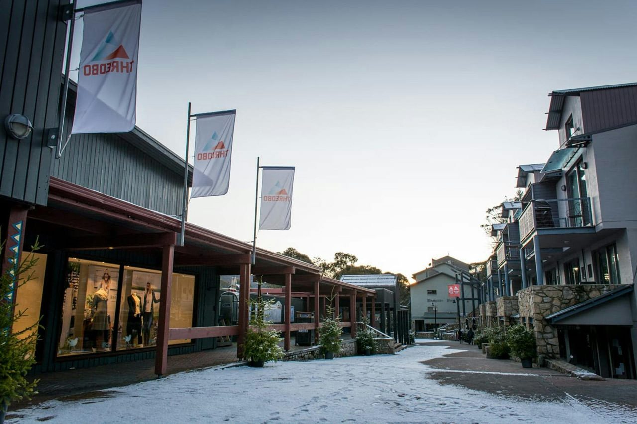 JK Gallery & Mountain Shop