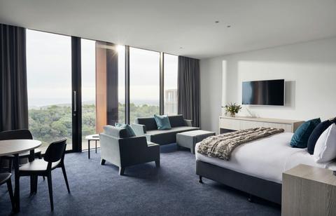 Deluxe Ocean Room